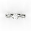 Round Cut Engagement Ring